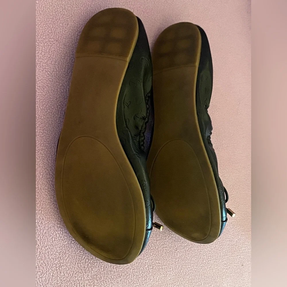 Juicy Couture Black Flats with Gold Accents - Picture 7 of 12
